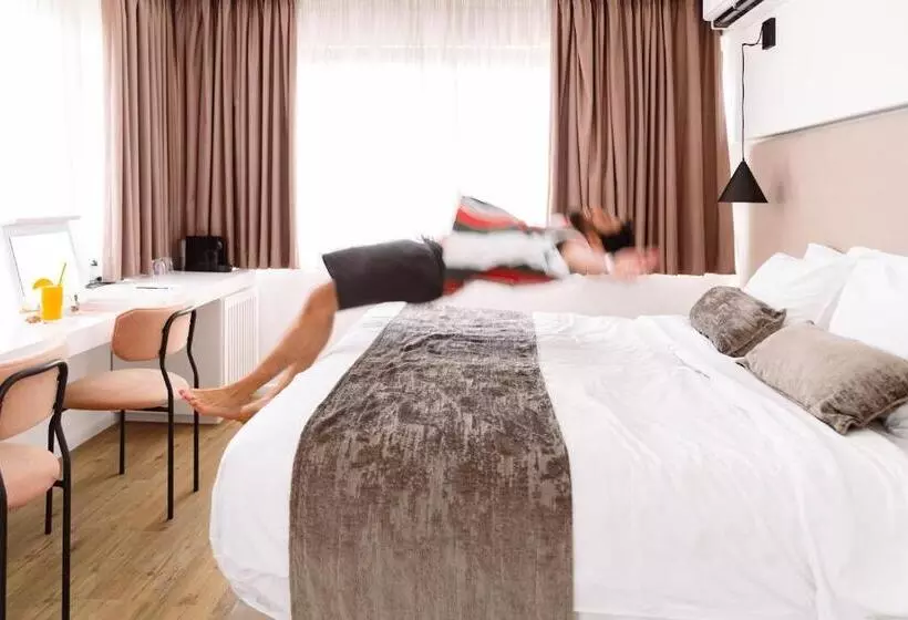 Fotos del hotel The Marblous Athens:  8