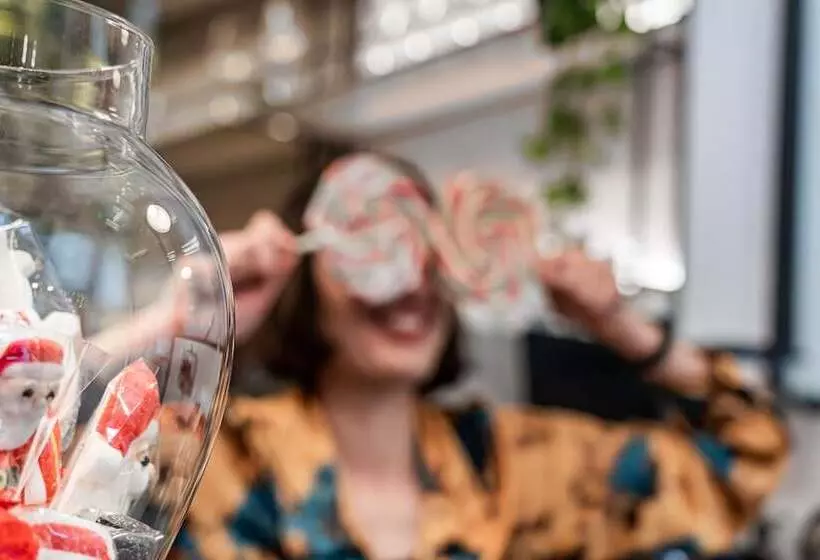 Fotos del hotel The Marblous Athens:  11