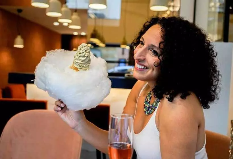 Fotos del hotel The Marblous Athens:  24