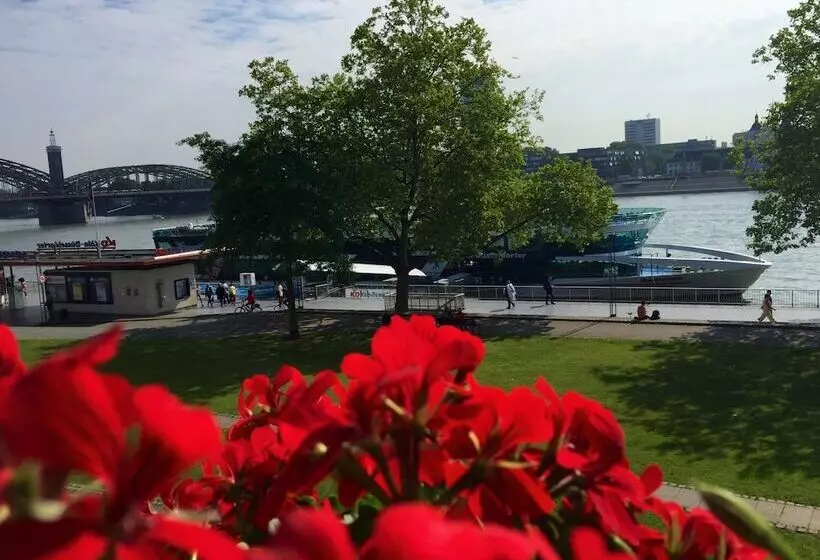 Fotos del hotel Hayk Altstadthotel & Appartements:  9