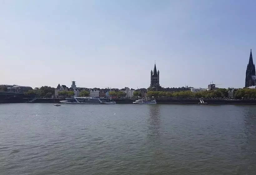 Fotos del hotel Hayk Altstadthotel & Appartements:  12