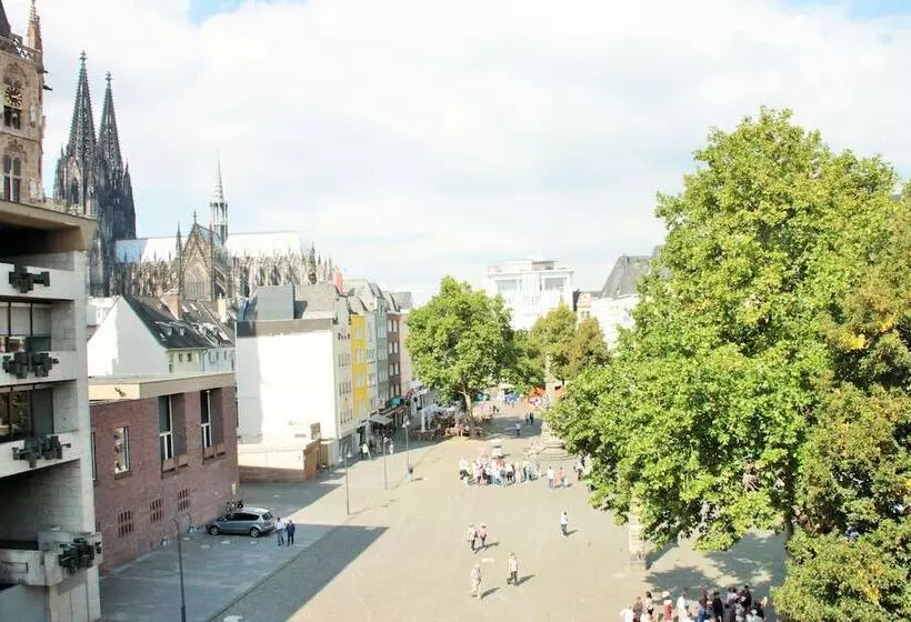 Fotos del hotel Hayk Altstadthotel & Appartements:  7