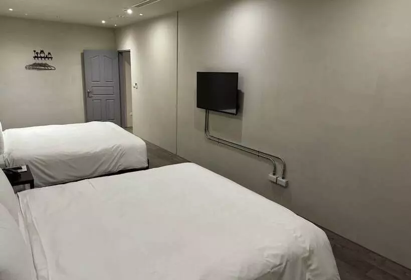 Fotos del hotel Saint Hostel:  24