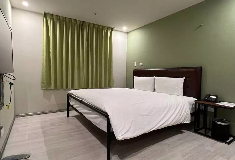 Fotos del hotel Saint Hostel:  7