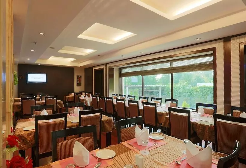 Fotos del hotel Airport Residency:  23