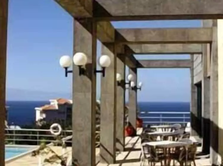 Fotos del hotel Escola:  7