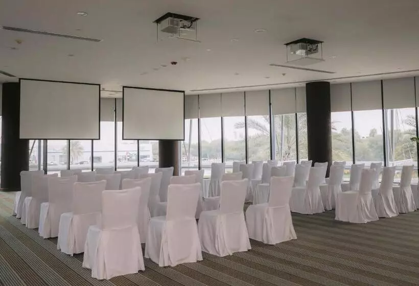 Fotos del hotel Holiday Inn Abu Dhabi, An Ihg:  18