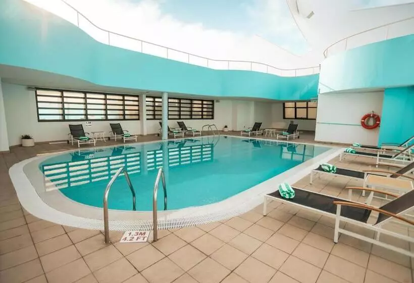 Fotos del hotel Holiday Inn Abu Dhabi, An Ihg:  2