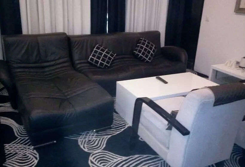 Fotos del hotel United21 Citymark  Gurgaon:  18