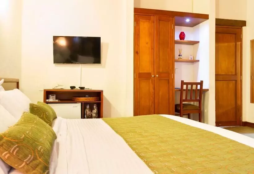 Fotos del hotel La Campana  Boutique:  5