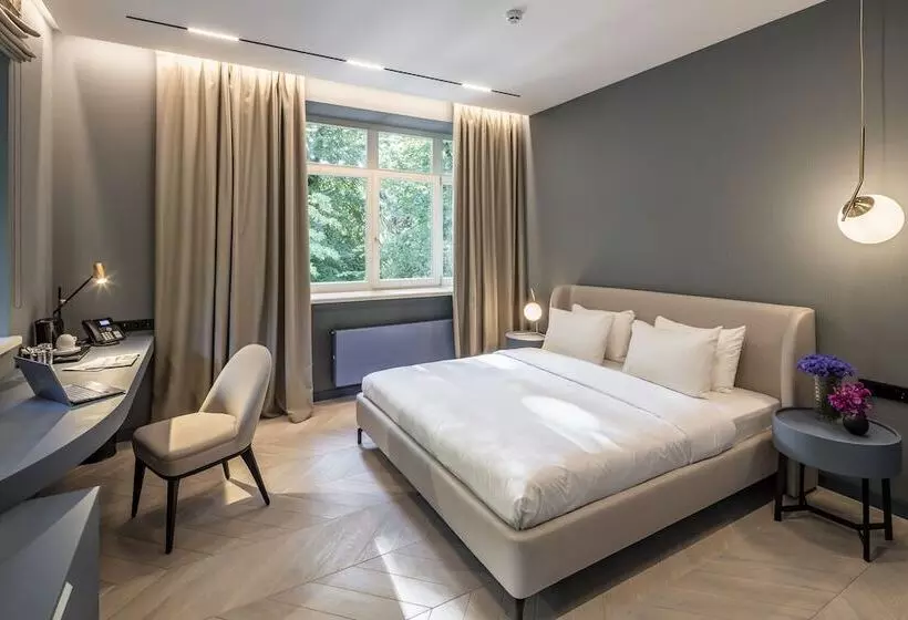 Lion’s Castle – Zamok Leva