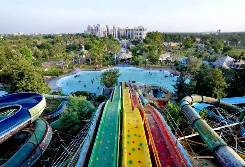 Fotos del hotel Pink Pearl Resort And Fun City:  3