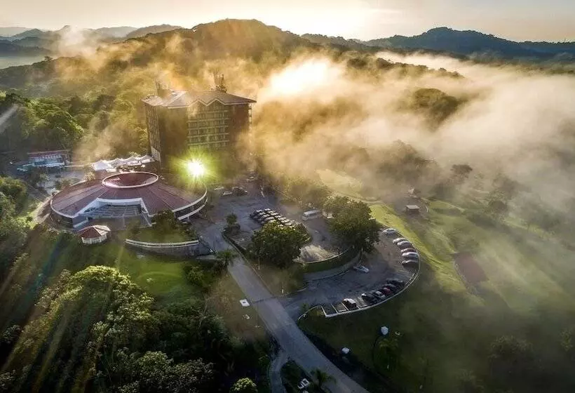 Fotos del hotel Summit Rainforest & Golf Resort:  12