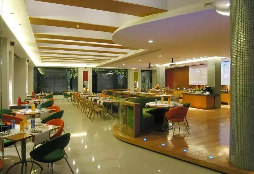 Fotos del hotel Taj Chandigarh:  16