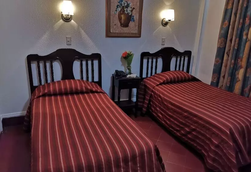 Fotos del hotel Hotel 5a Avenida:  18