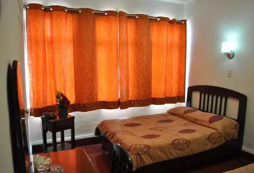 Fotos del hotel Hotel 5a Avenida:  13