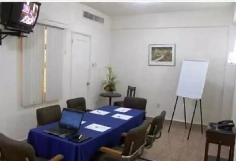 Fotos del hotel Hotel 5a Avenida:  7