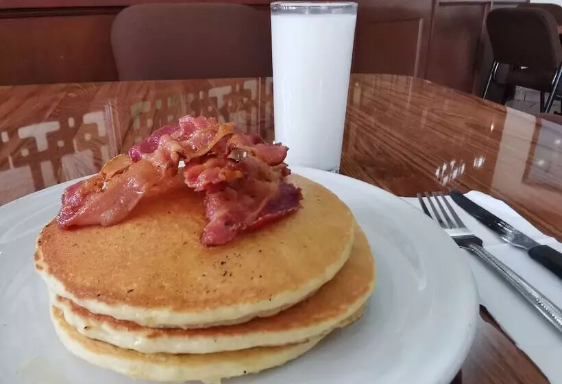 Fotos del hotel Hotel 5a Avenida:  5