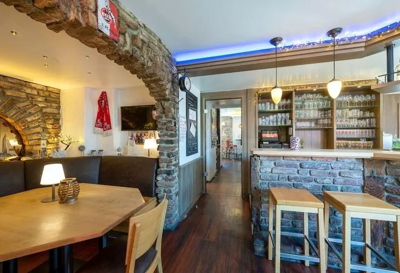 Fotos del hotel Triton:  7