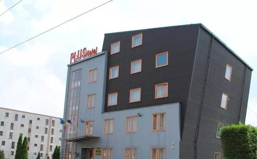 Fotos del hotel Plus Hotel:  1
