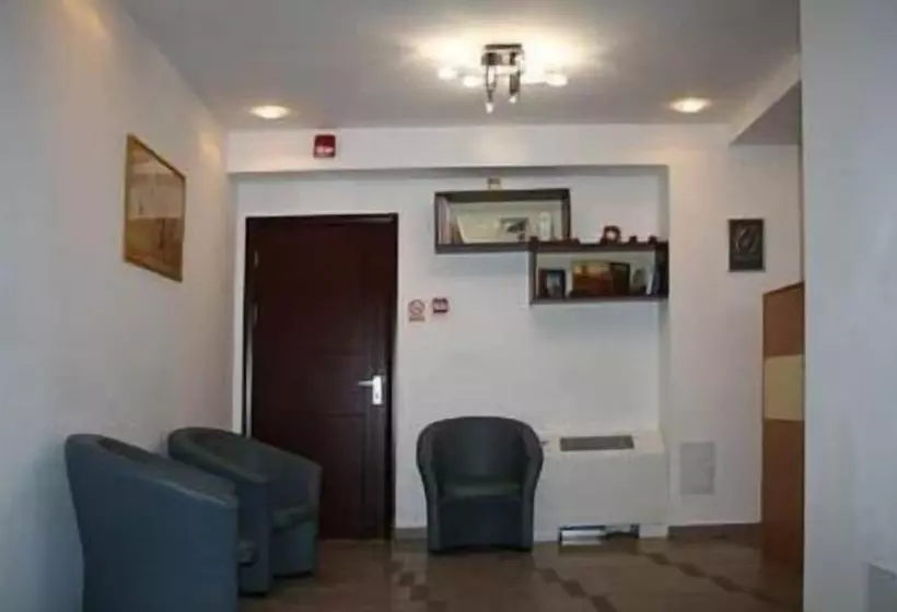 Fotos del hotel Plus Hotel:  2