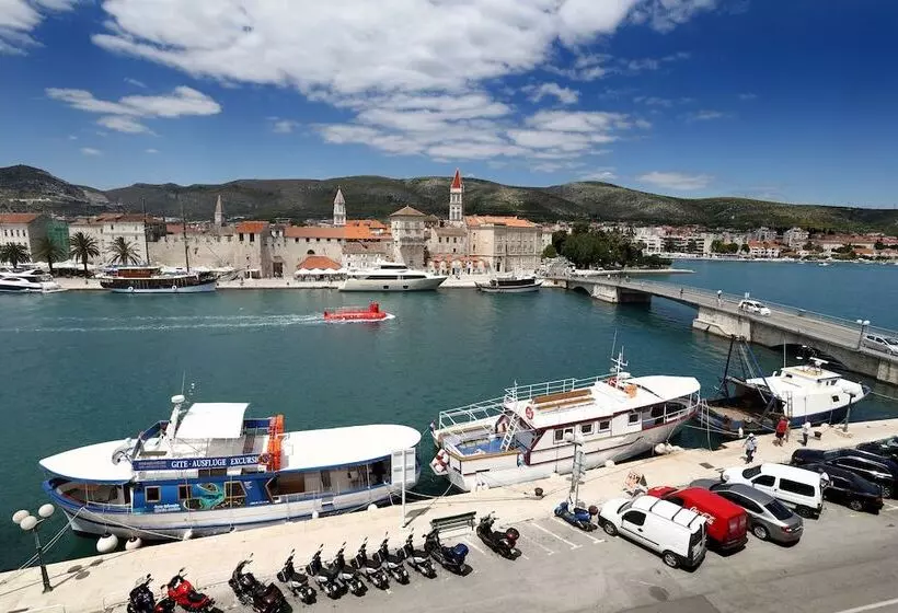 Fotos del hotel Vila Sikaa:  15