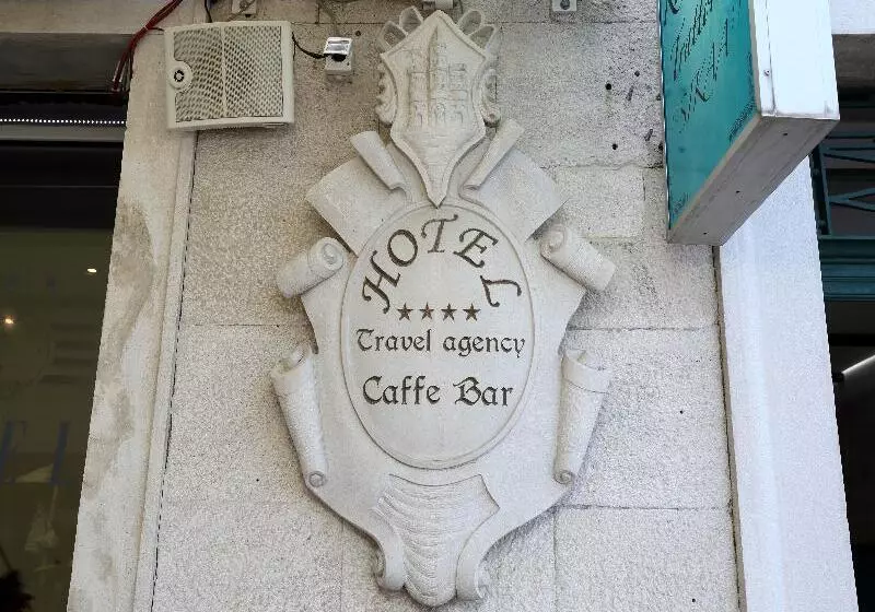 Fotos del hotel Vila Sikaa:  3