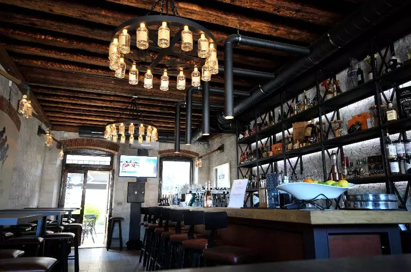 Fotos del hotel Vila Sikaa:  11