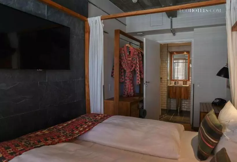 Manon Les Suites Guldsmeden