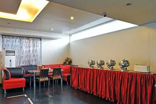 Fotos del hotel T.a.p. Gold Crest:  7