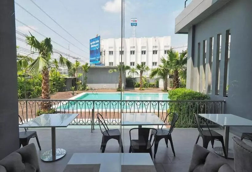 Fotos del hotel Cheewin Palace:  8