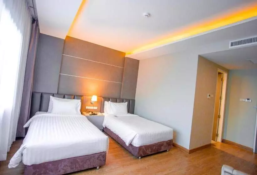 Fotos del hotel Cheewin Palace:  18