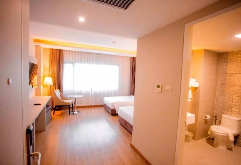 Fotos del hotel Cheewin Palace:  16