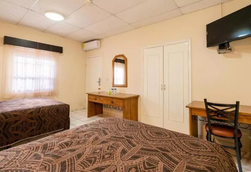 Fotos del hotel Sntenario:  10