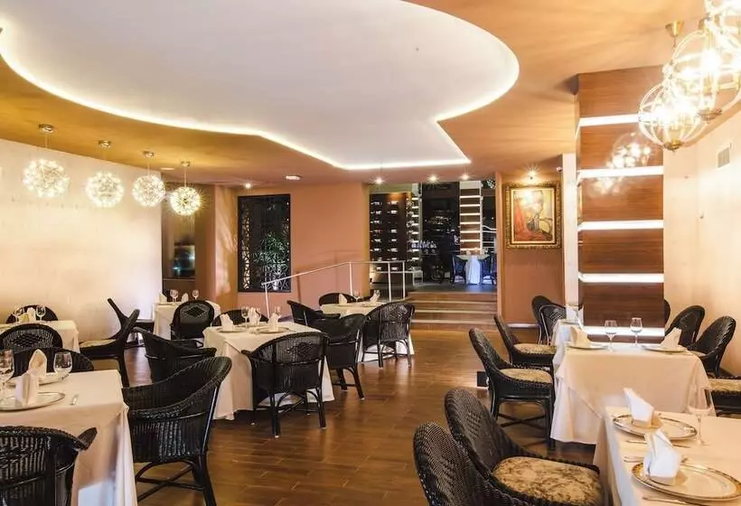 Fotos del hotel Krystal Club Tower:  4