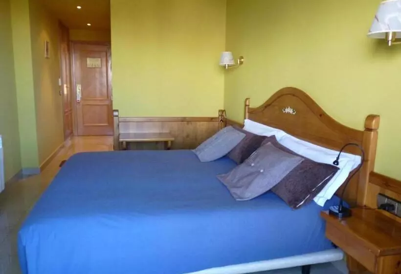 Fotos del hotel Petit:  16