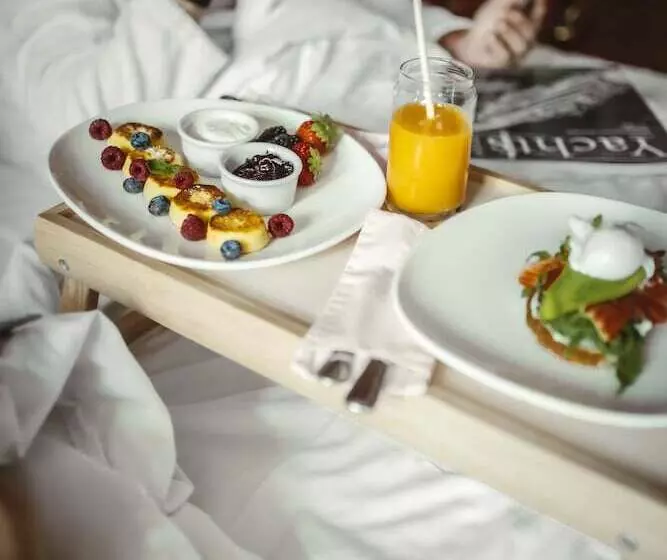 Fotos del hotel Royal  De Paris:  9