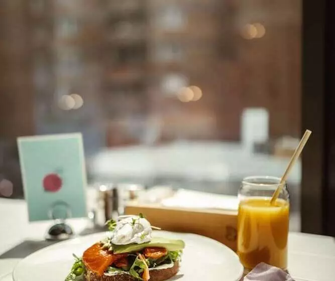 Fotos del hotel Royal  De Paris:  4