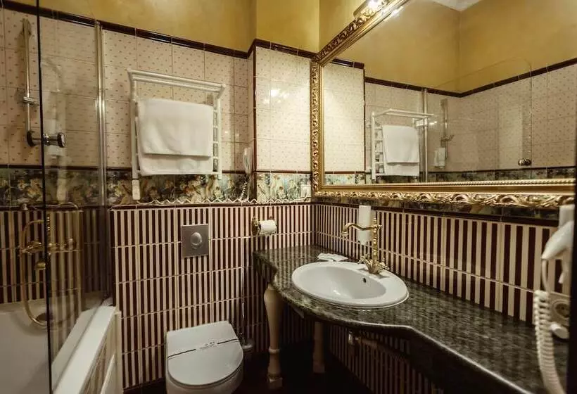 Fotos del hotel Royal  De Paris:  5