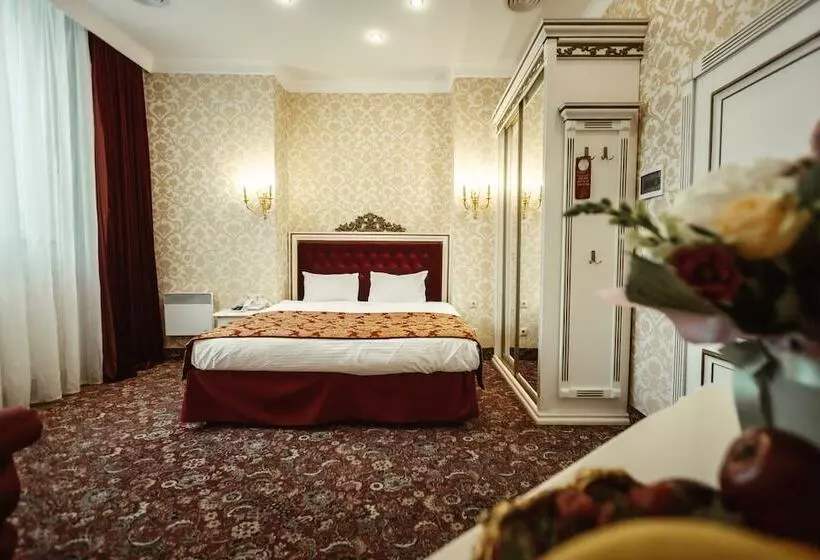 Fotos del hotel Royal  De Paris:  12