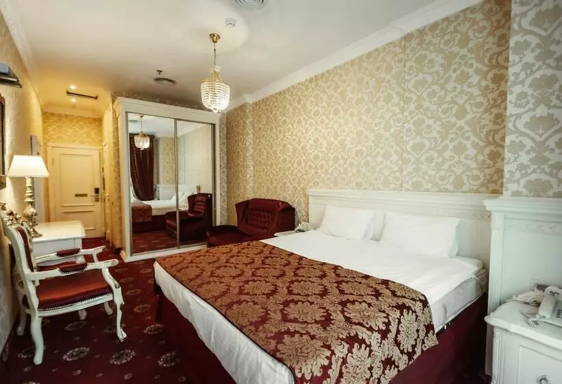 Fotos del hotel Royal  De Paris:  22