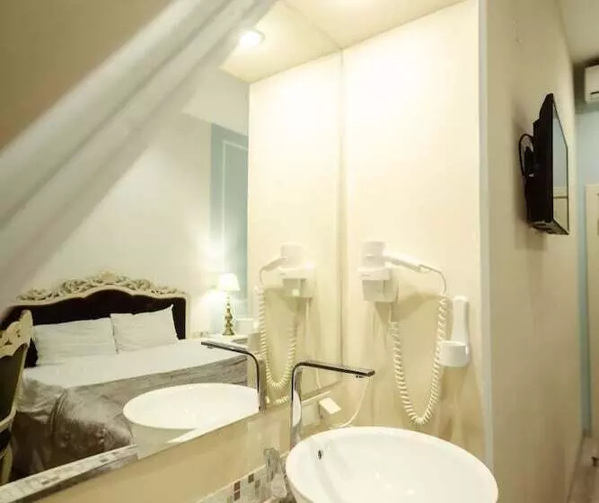 Fotos del hotel Royal  De Paris:  19