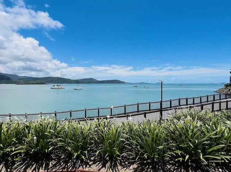 Fotos del hotel At Marina Shores:  13