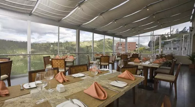 Fotos del hotel Stubel Suites & Cafe:  21