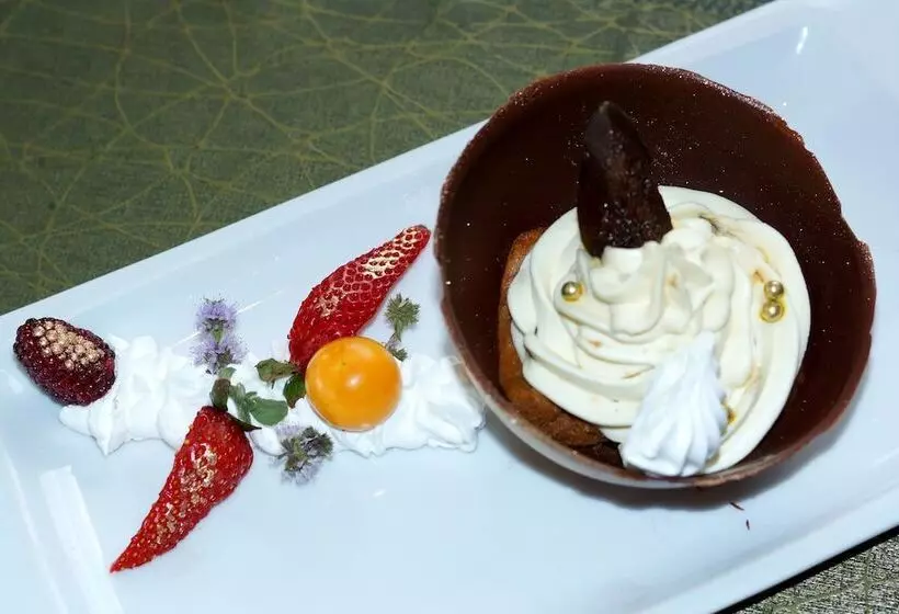 Fotos del hotel Stubel Suites & Cafe:  4