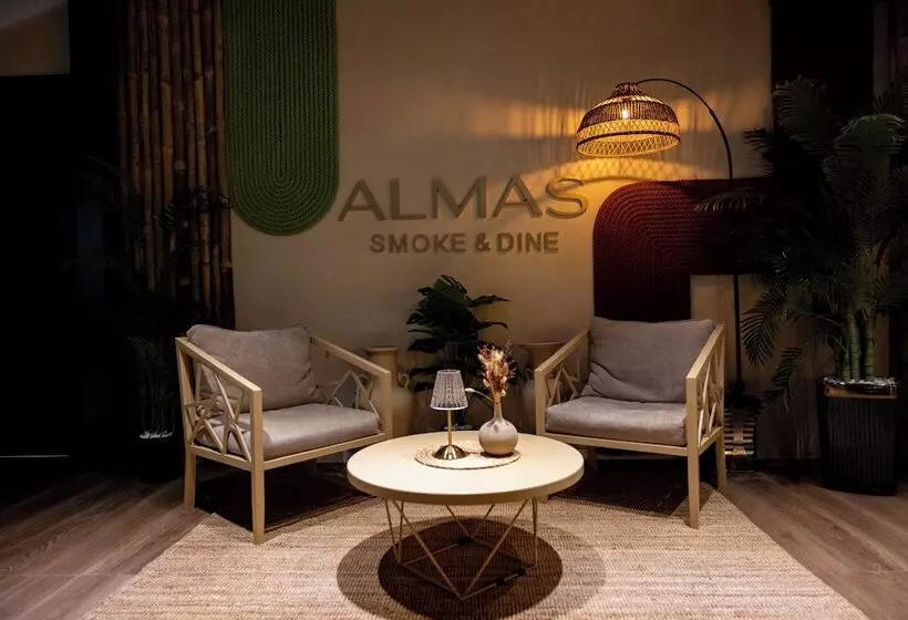 Fotos del hotel Grand Kingsgate Waterfront By Millennium Hotels:  92