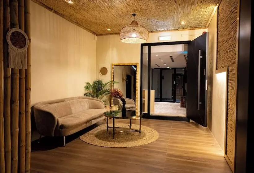 Fotos del hotel Grand Kingsgate Waterfront By Millennium Hotels:  94