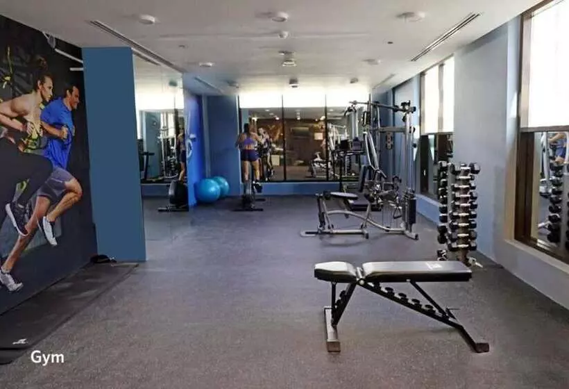 Fotos del hotel Grand Kingsgate Waterfront By Millennium Hotels:  18