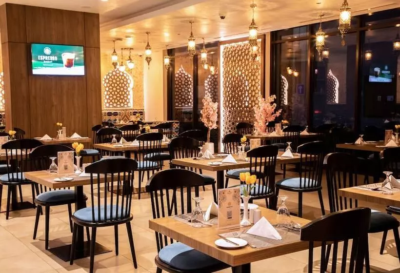 Fotos del hotel Grand Kingsgate Waterfront By Millennium Hotels:  6
