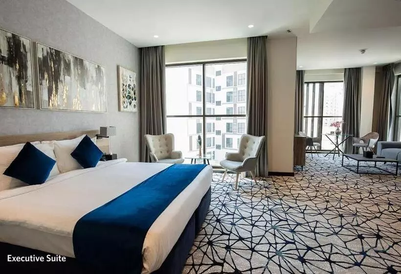Fotos del hotel Grand Kingsgate Waterfront By Millennium Hotels:  11